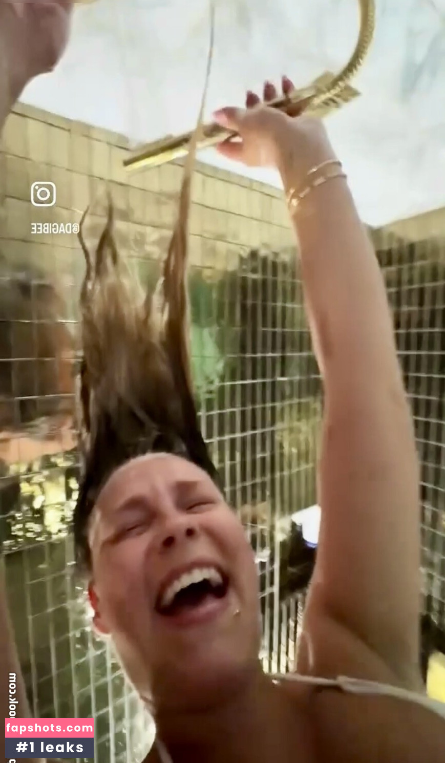 Dagi Bee gallery photo #41