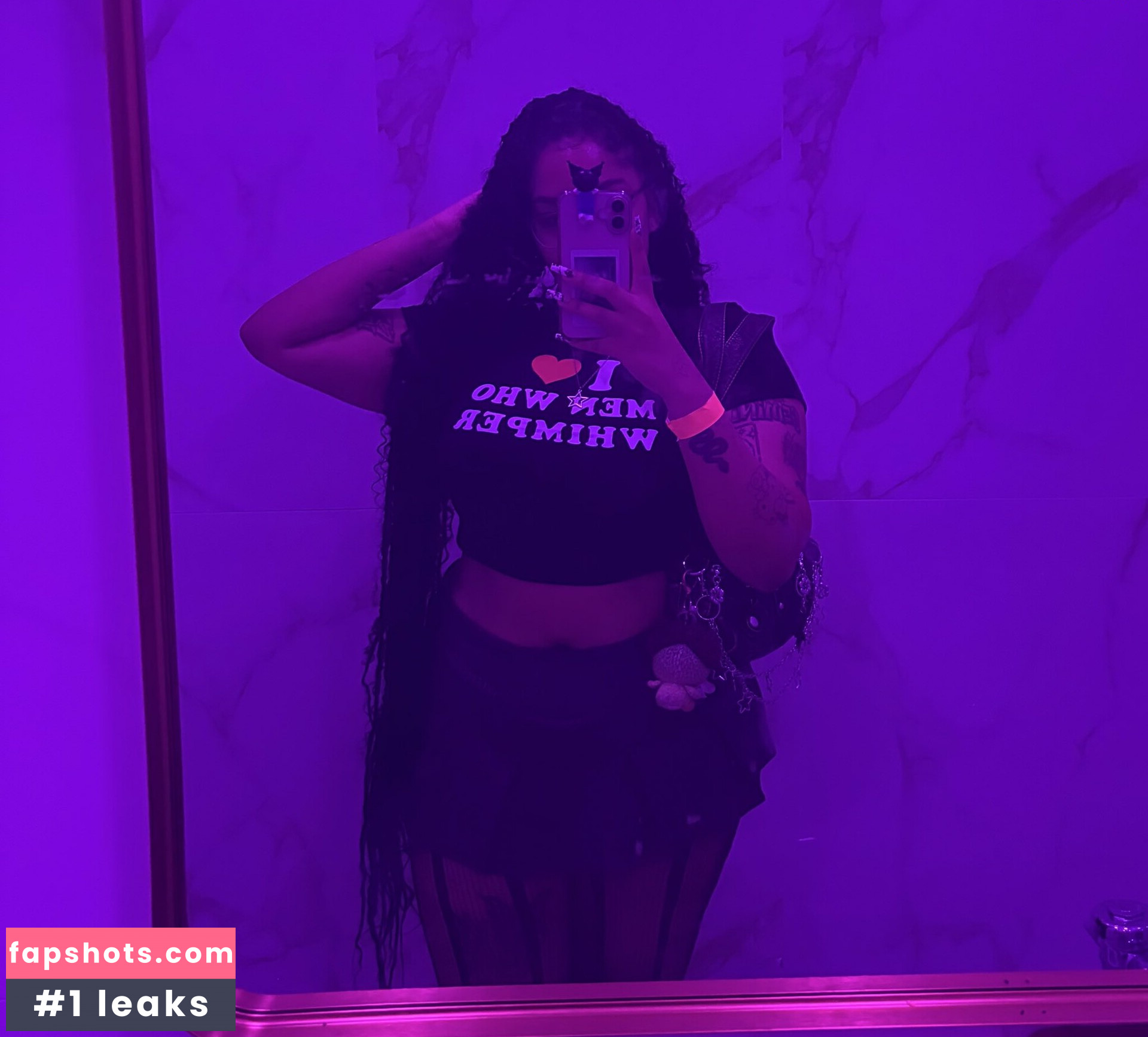 Daijaku nude babe gallery