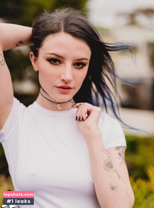 Dainty Wilder gallery photo #1140