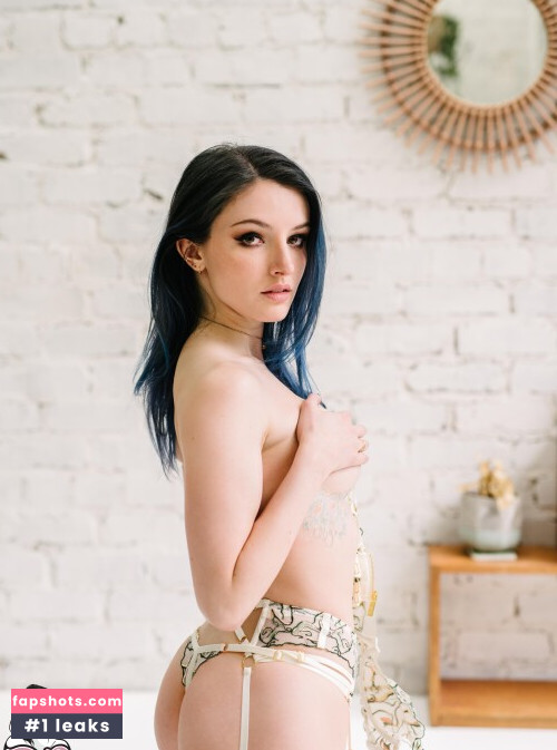 Dainty Wilder gallery photo #1596