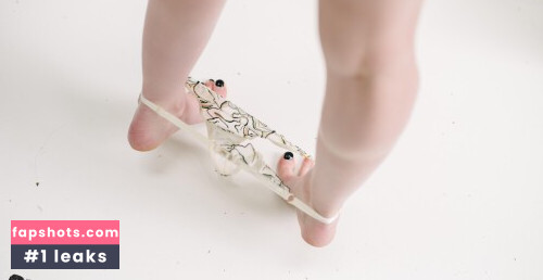 Dainty Wilder gallery photo #1608