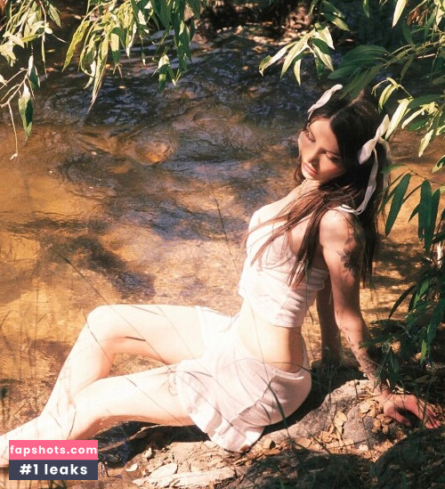 Dainty Wilder gallery photo #2777