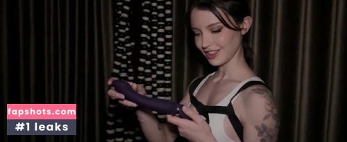 Dainty Wilder gallery photo #2874