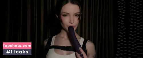 Dainty Wilder gallery photo #2877