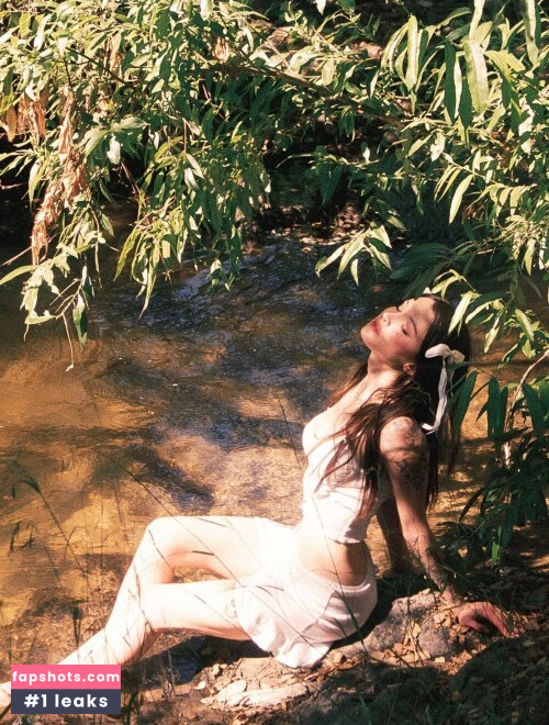 Dainty Wilder gallery photo #325