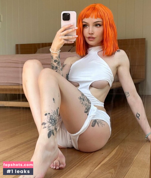 Dainty Wilder gallery photo #3245