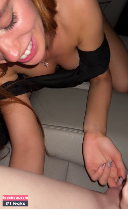 Dainty Wilder gallery photo #3449