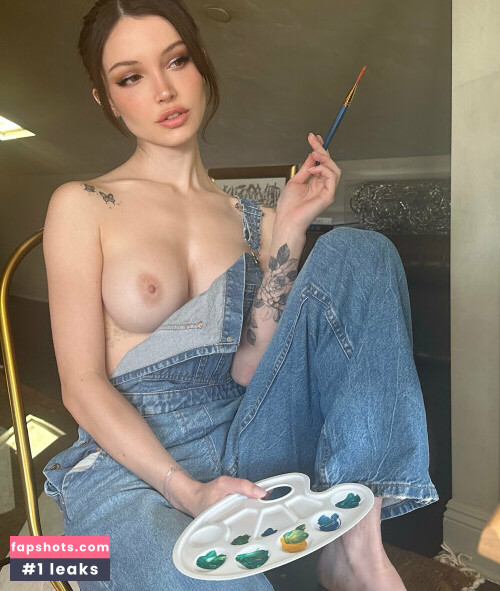 Dainty Wilder gallery photo #3754