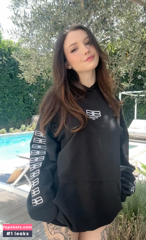 Dainty Wilder gallery photo #3807