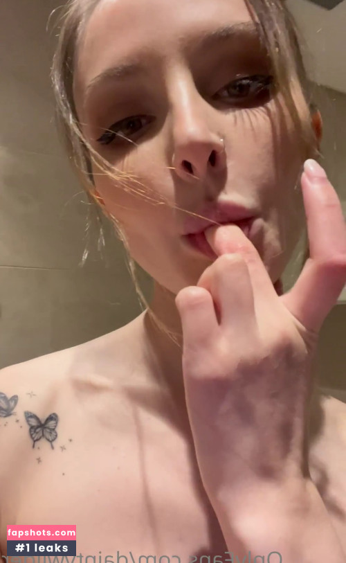 Dainty Wilder gallery photo #435