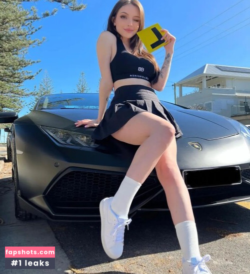 Dainty Wilder gallery photo #5411