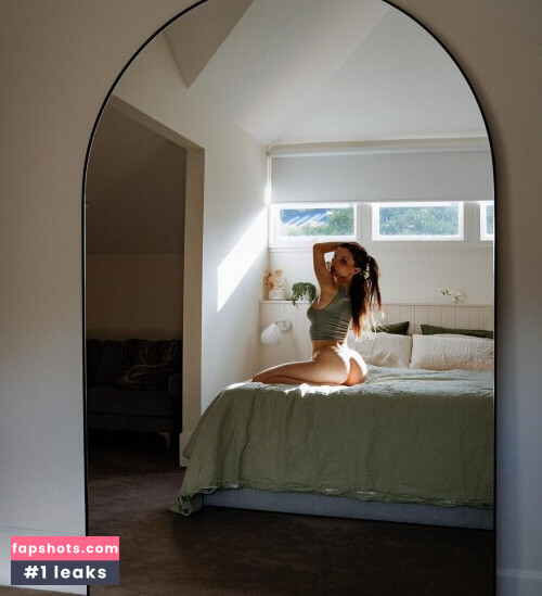 Dainty Wilder gallery photo #5414