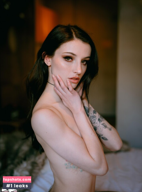 Dainty Wilder gallery photo #556