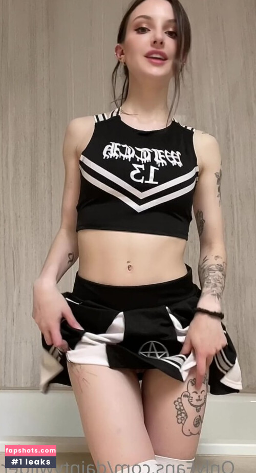 Dainty Wilder gallery photo #6177