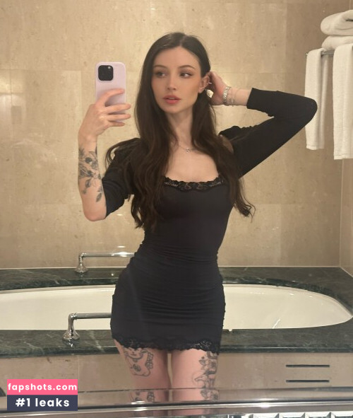 Dainty Wilder gallery photo #849