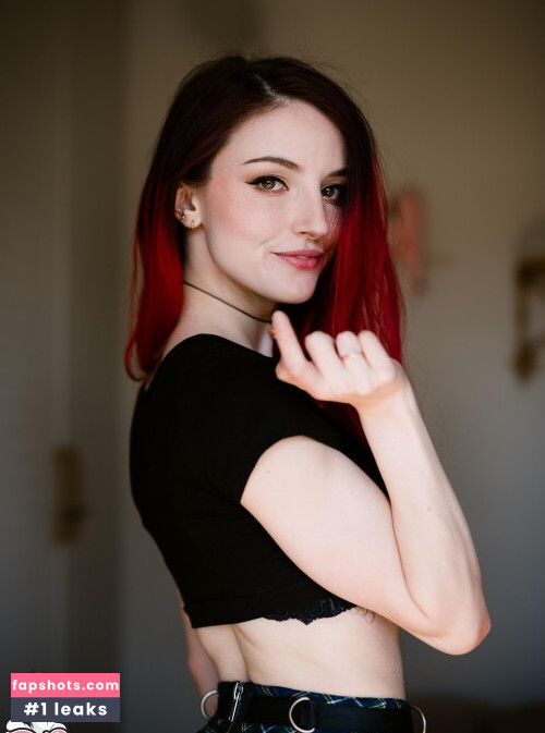 Dainty Wilder gallery photo #916