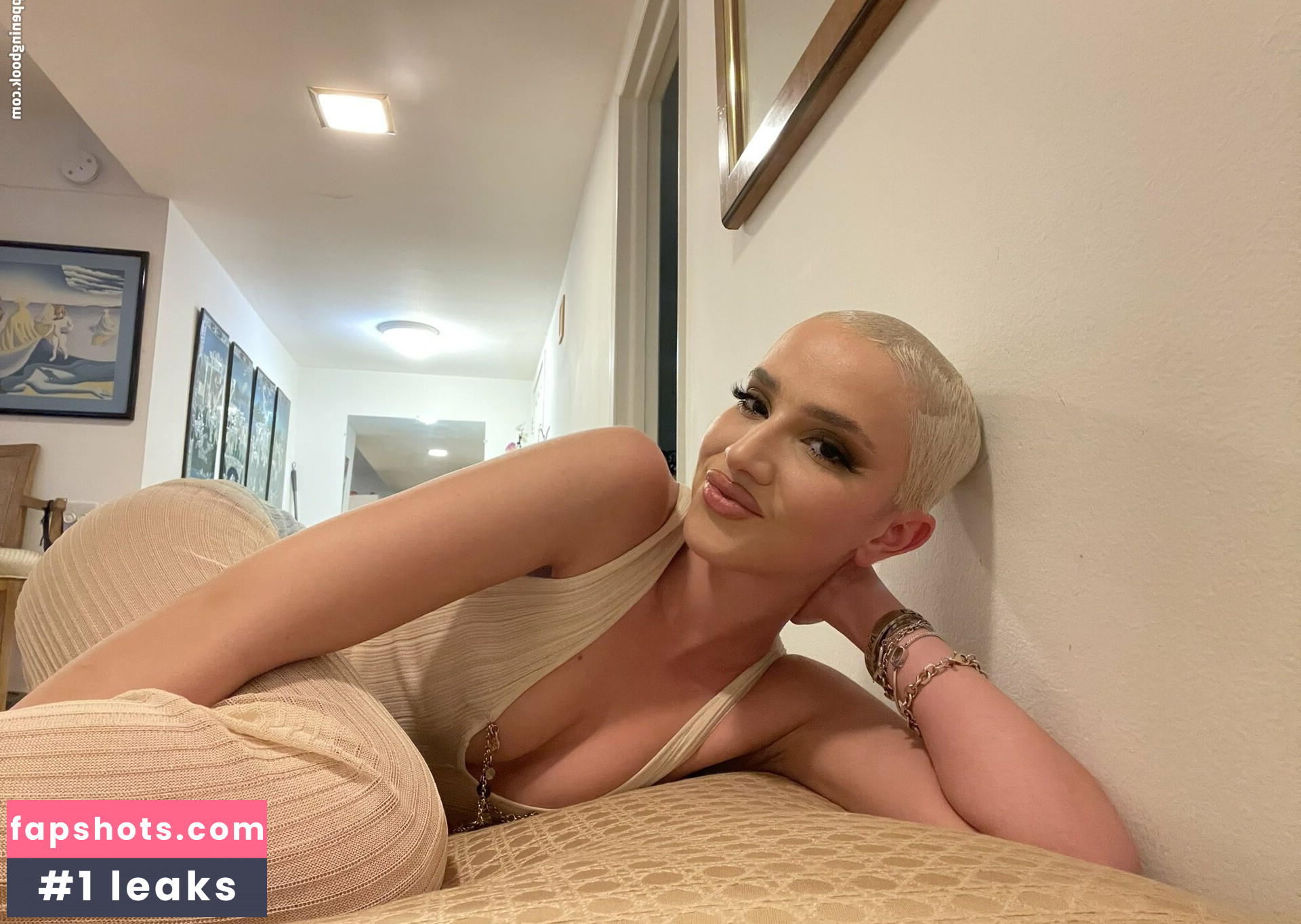 Daisy Delancey gallery photo #26