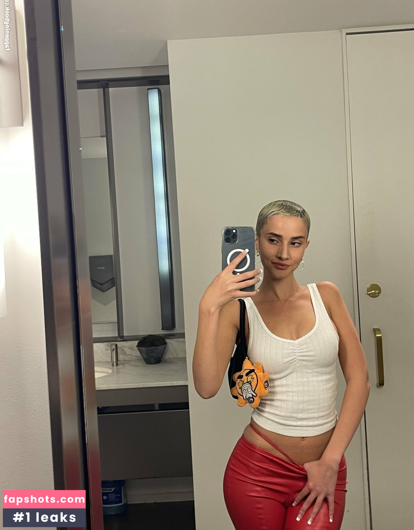 Daisy Delancey gallery photo #29