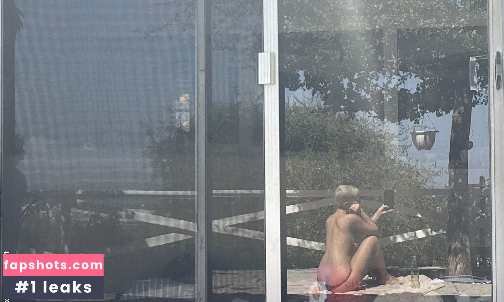 Daisy Delancey gallery photo #10