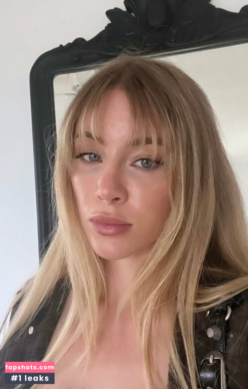 Daisy Keech gallery photo #1025