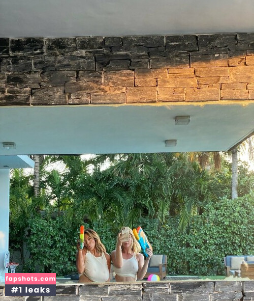 Daisy Keech gallery photo #1027