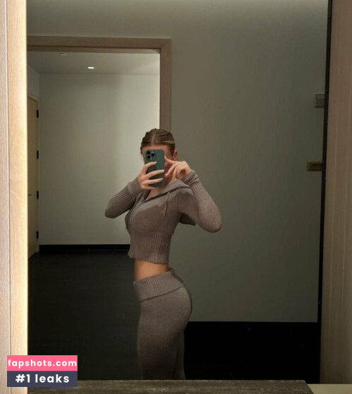 Daisy Keech gallery photo #1090