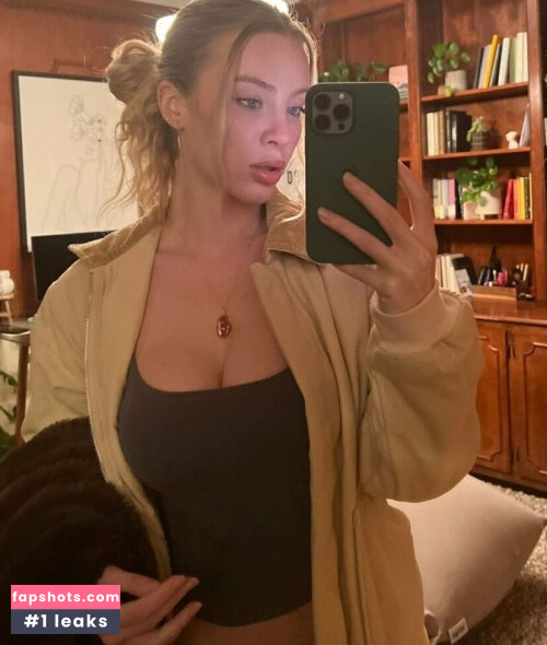 Daisy Keech gallery photo #1098