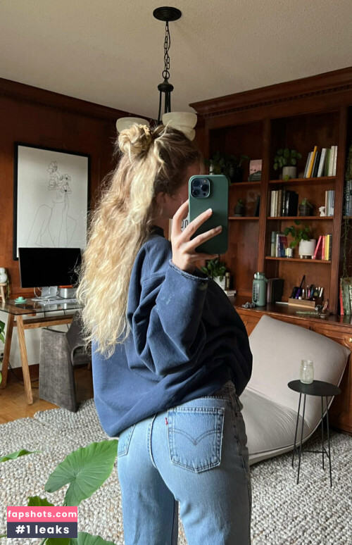 Daisy Keech gallery photo #1103