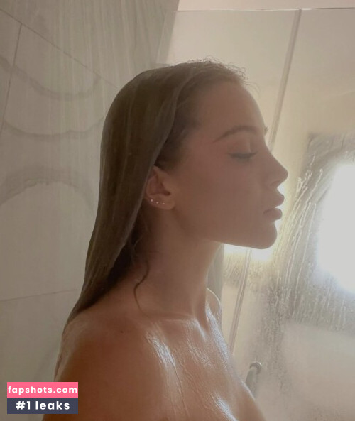 Daisy Keech gallery photo #1179