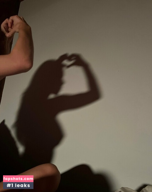 Daisy Keech gallery photo #1183