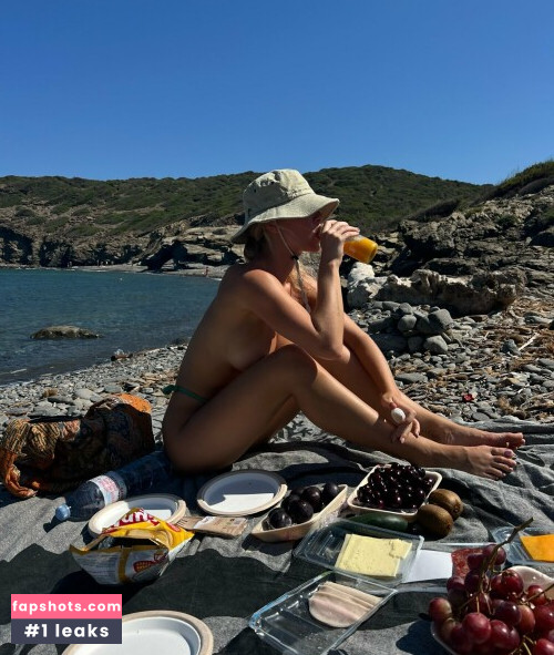 Daisy Keech gallery photo #1399