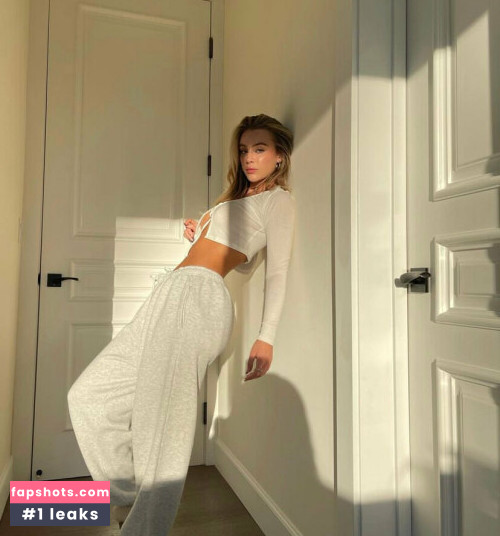 Daisy Keech gallery photo #1407