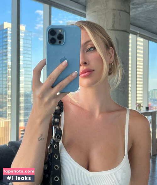 Daisy Keech gallery photo #1763