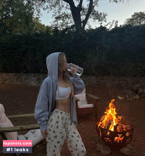 Daisy Keech gallery photo #641