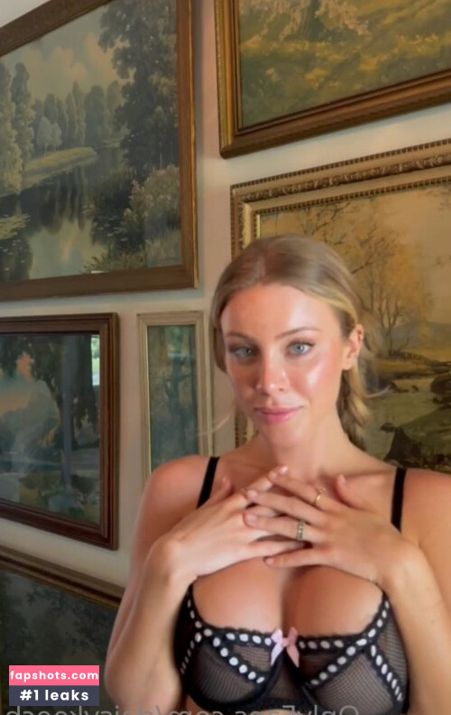 Daisy Keech gallery photo #780