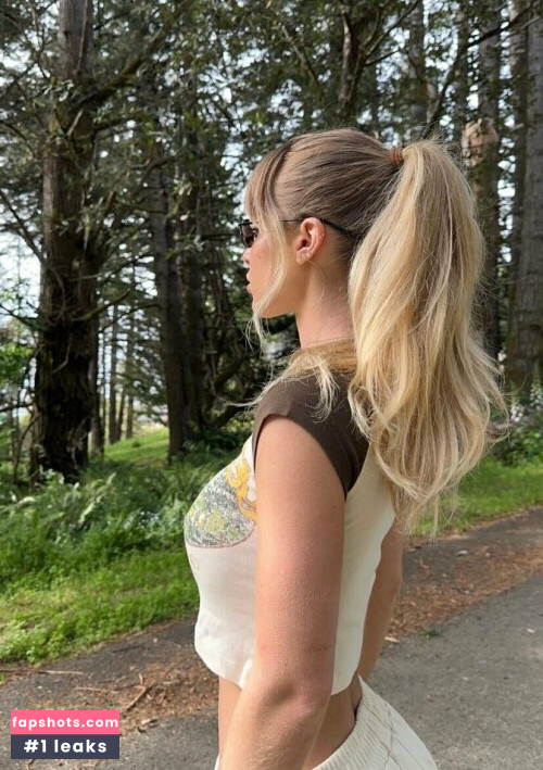 Daisy Keech gallery photo #788