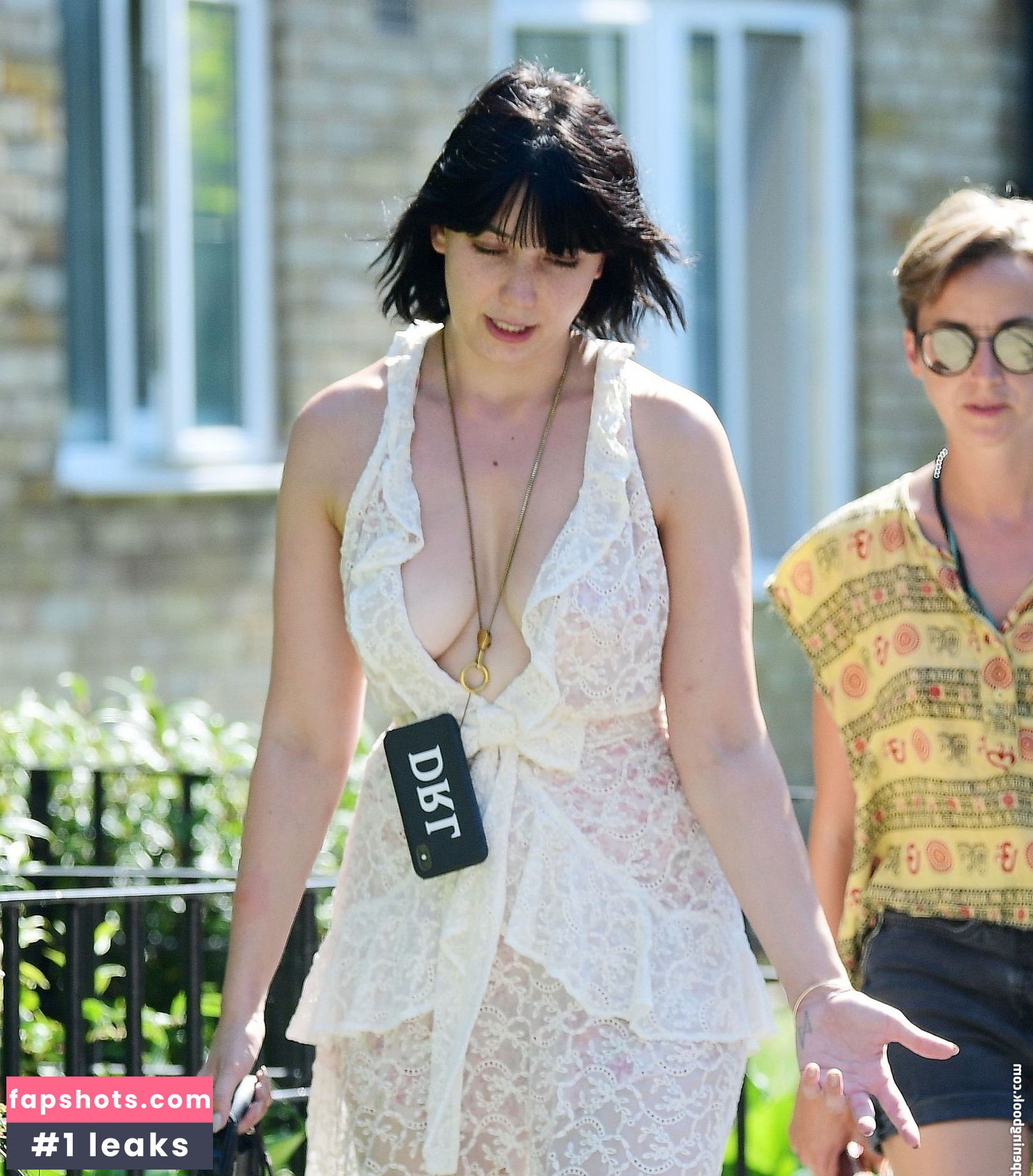 Daisy Lowe gallery photo #106