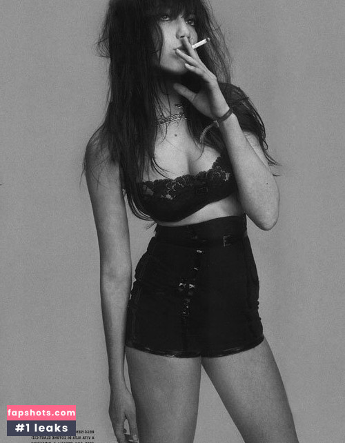 Daisy Lowe gallery photo #142