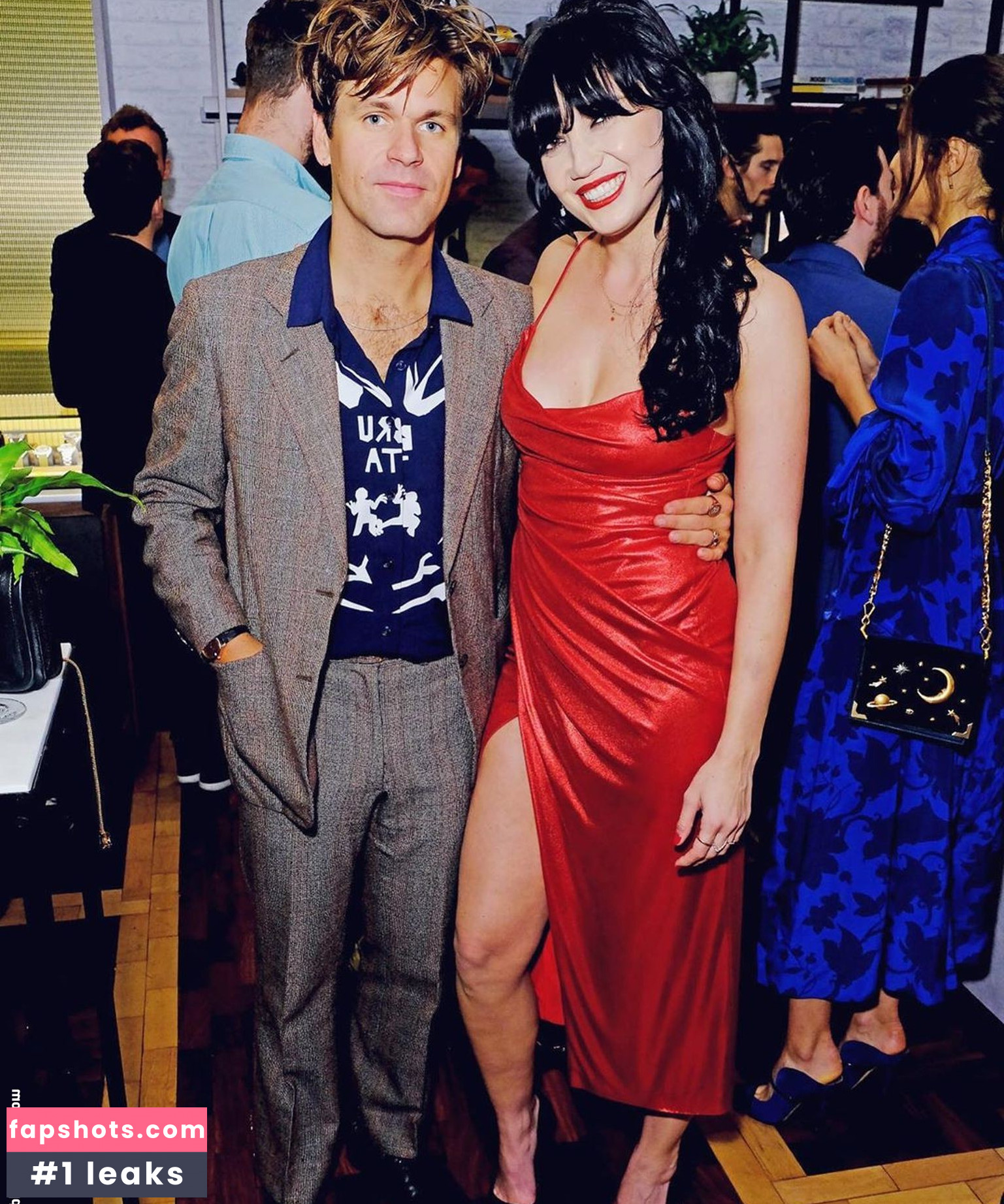 Daisy Lowe gallery photo #91