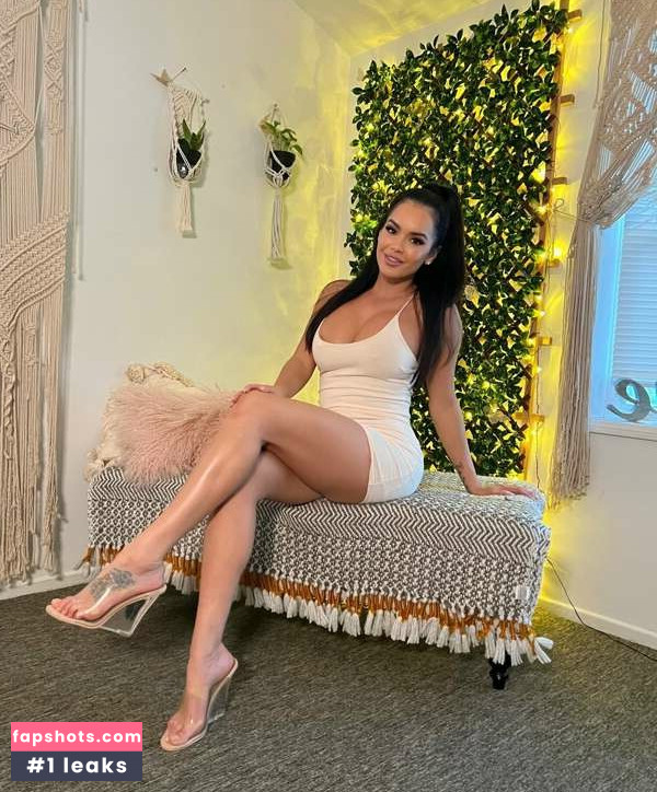 Daisy Marie gallery photo #191