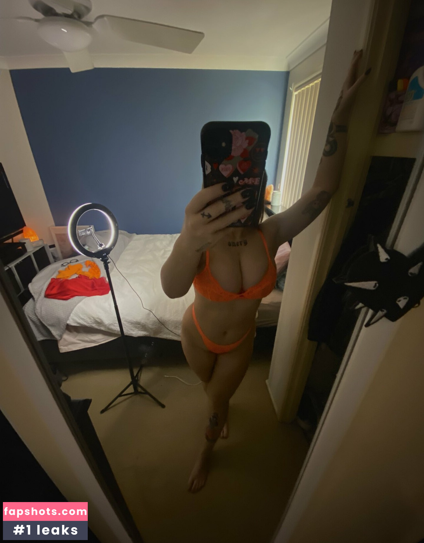 Daisy gallery photo #2