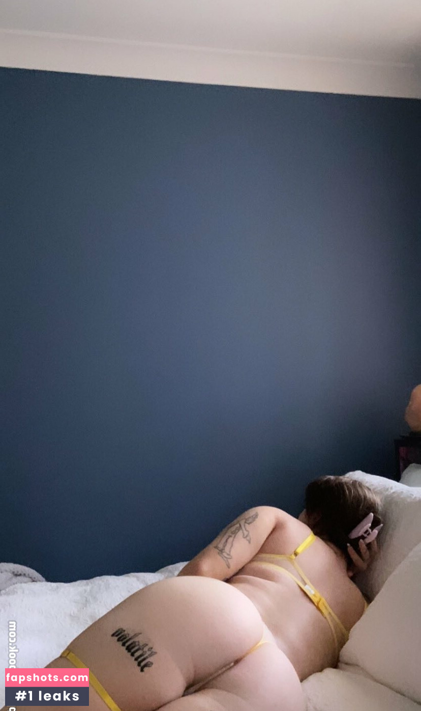 Daisy gallery photo #6