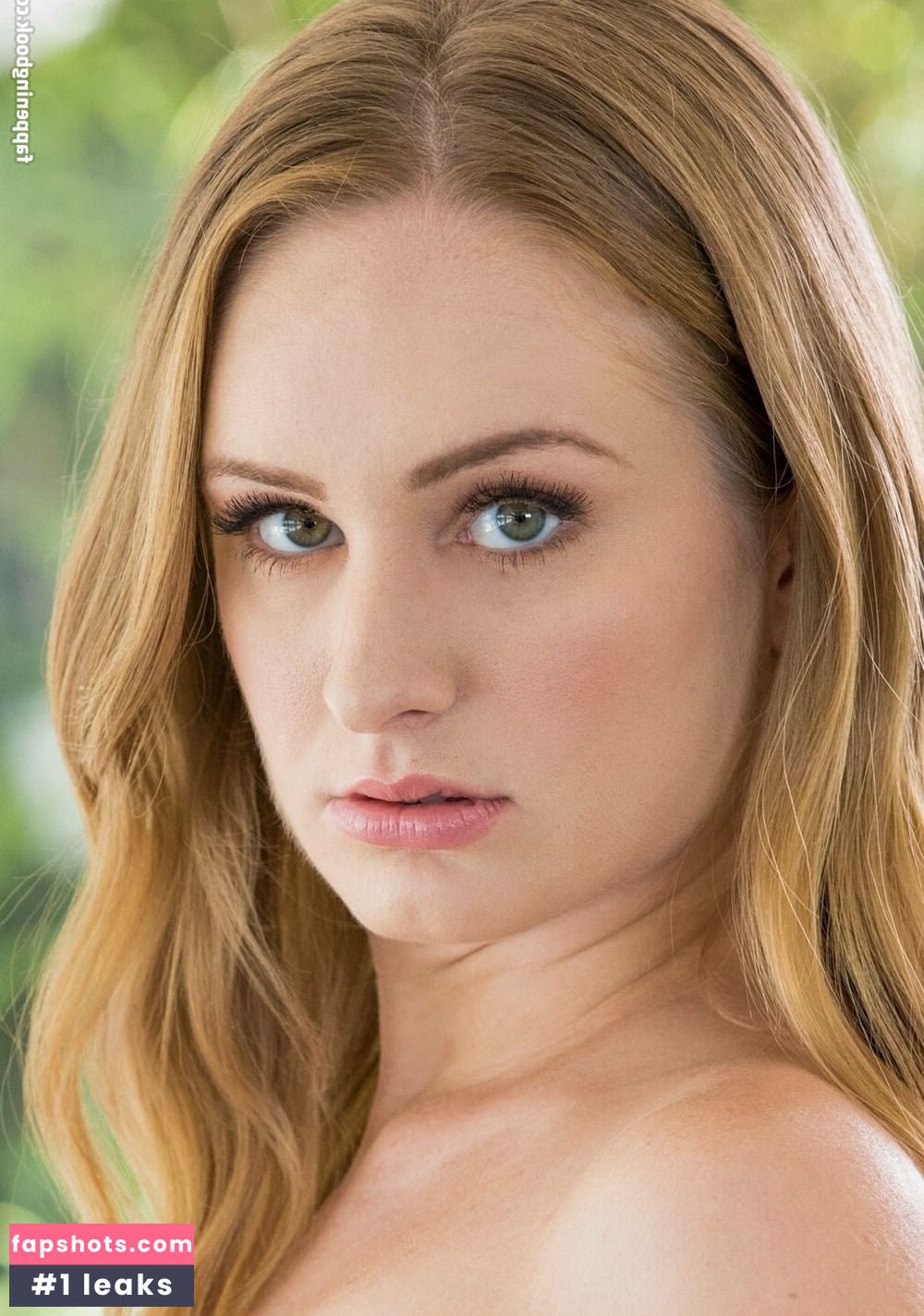 Daisy Stone gallery photo #37