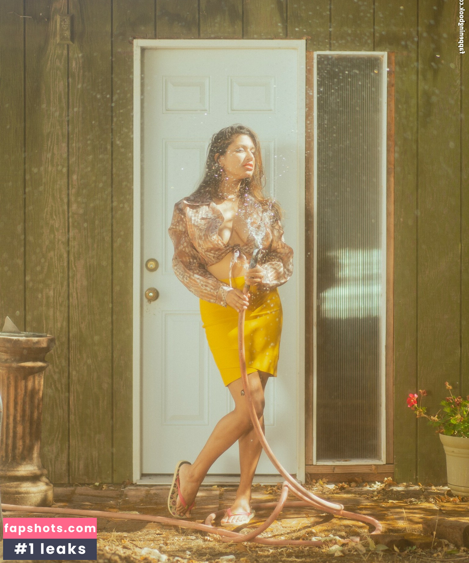 Dakini gallery photo #164