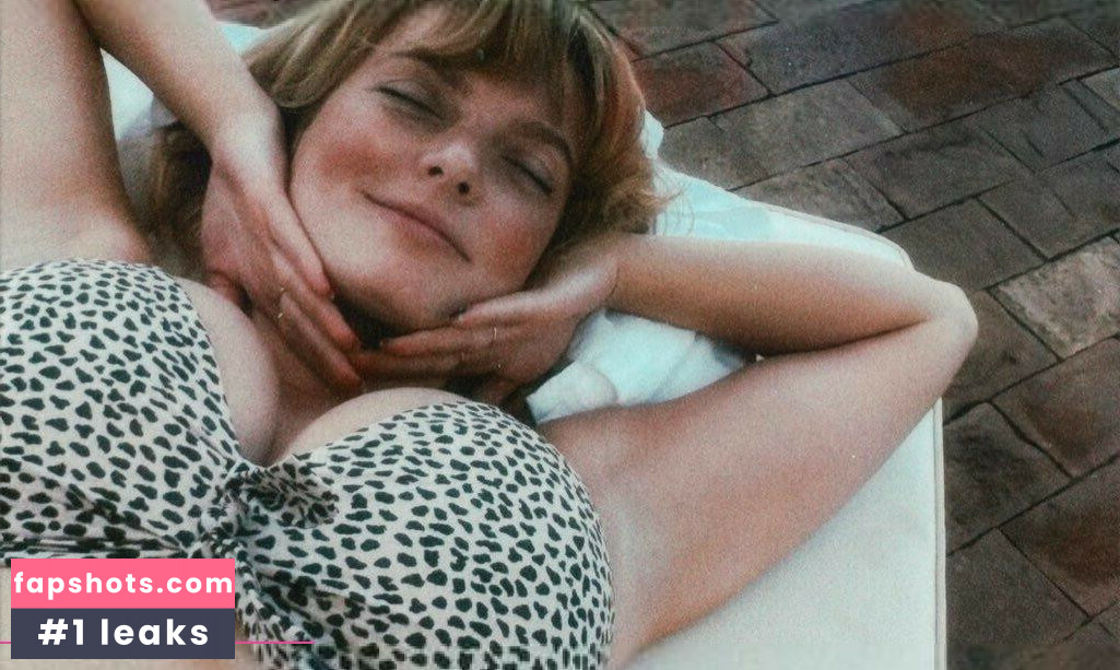 Dakota Blue gallery photo #8