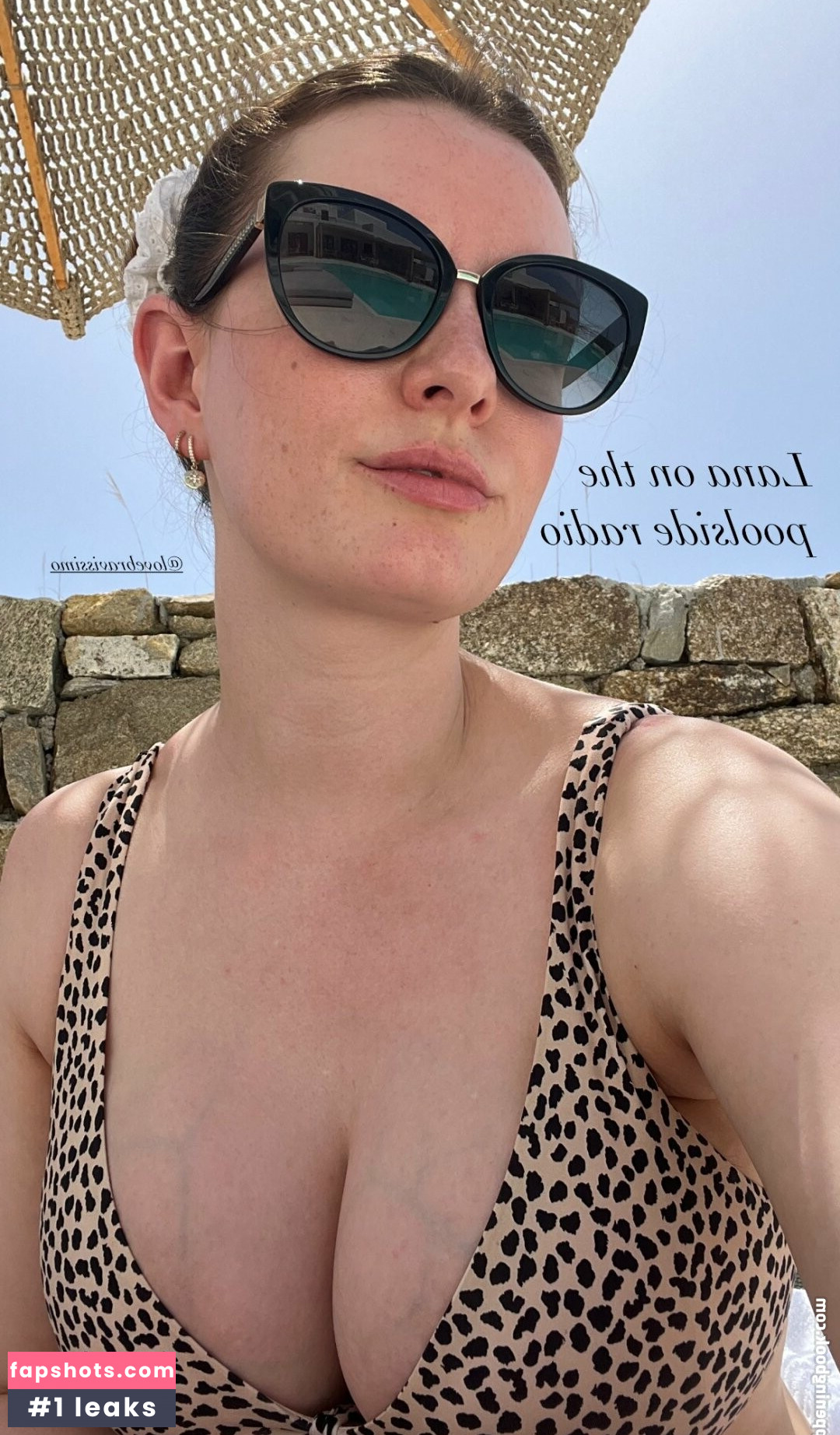 Dakota Blue Richards gallery photo #39