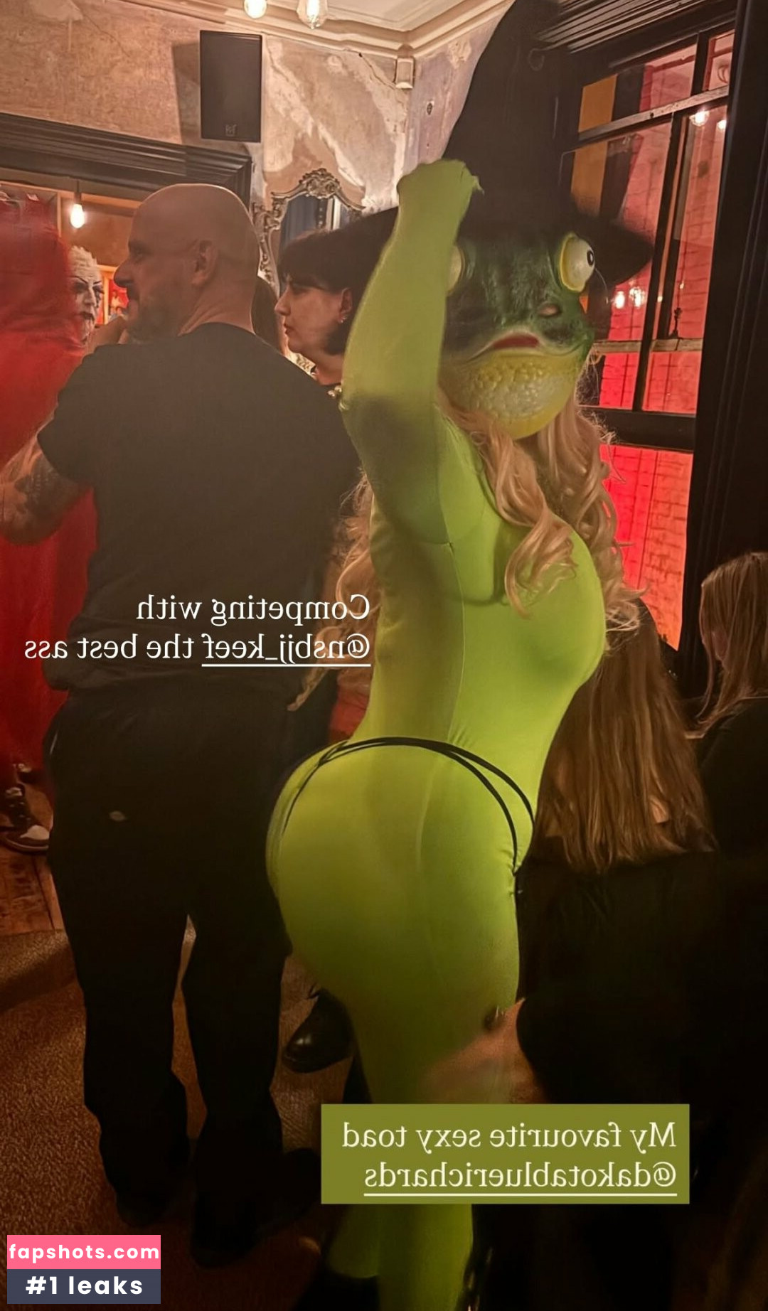 Dakota Blue Richards gallery photo #5