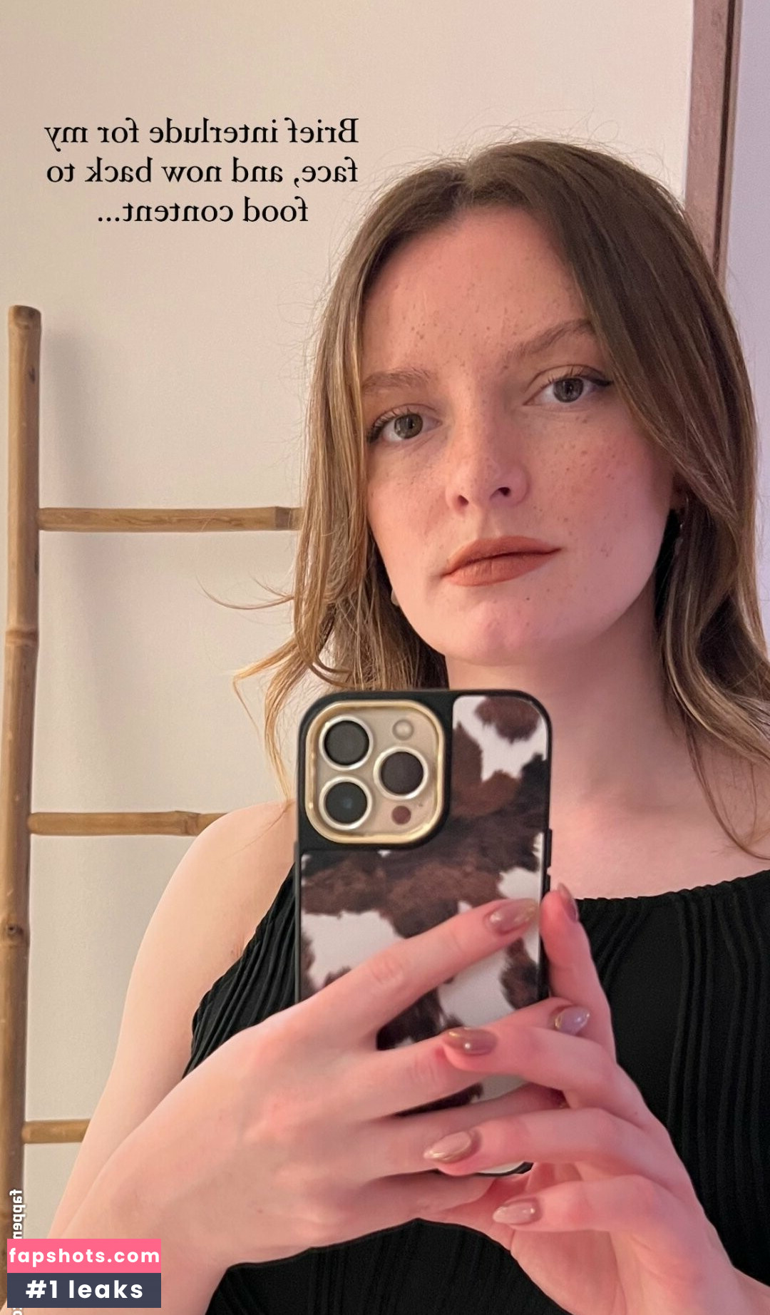 Dakota Blue Richards gallery photo #44