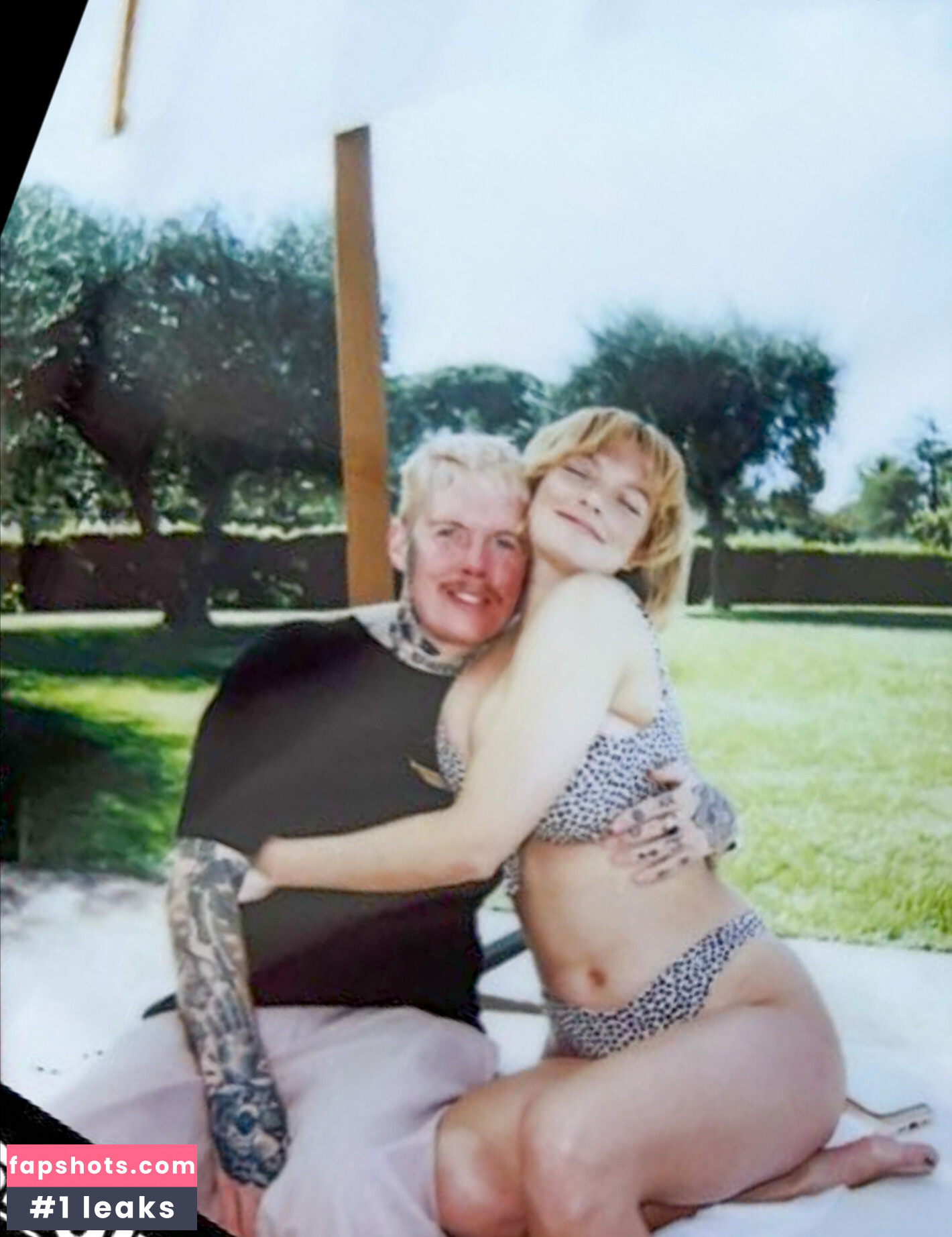 Dakota Blue Richards gallery photo #53