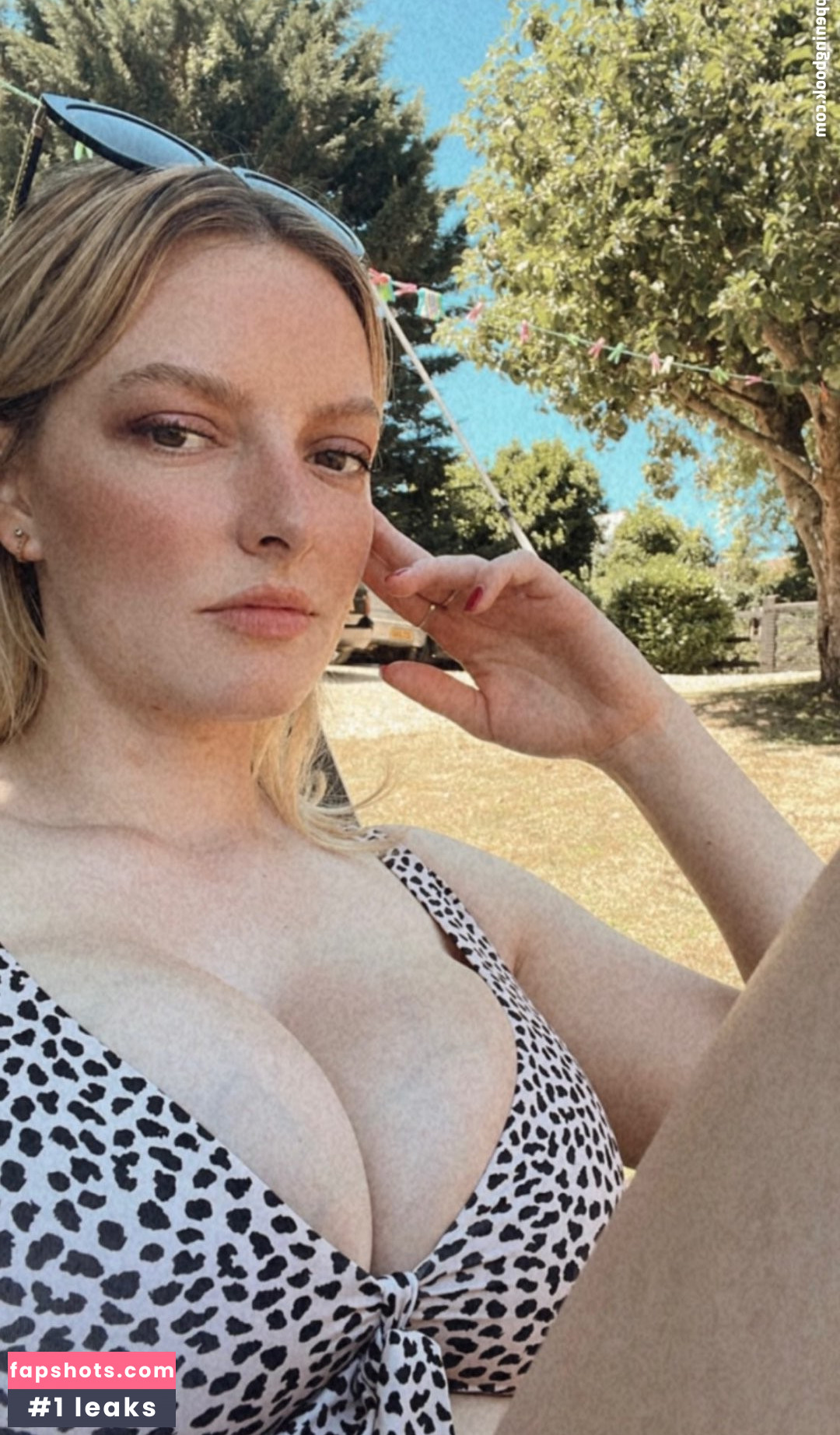 Dakota Blue Richards gallery photo #58